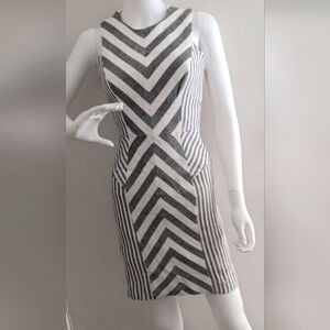 MILLY wht/blk Size small Sleeveless dress